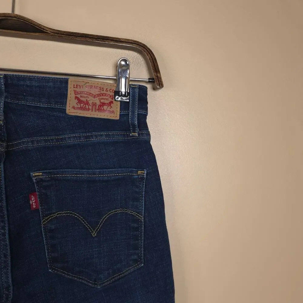 Levi's 721 High Rise Skinny Women's Jeans in Dark Wash Size 28